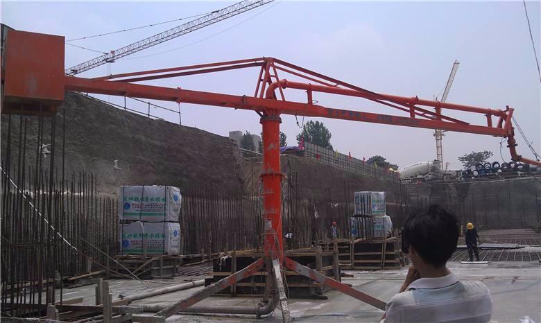 18米塔吊液壓布料機 手動式小型布料機 旋轉(zhuǎn)內(nèi)爬式布料機