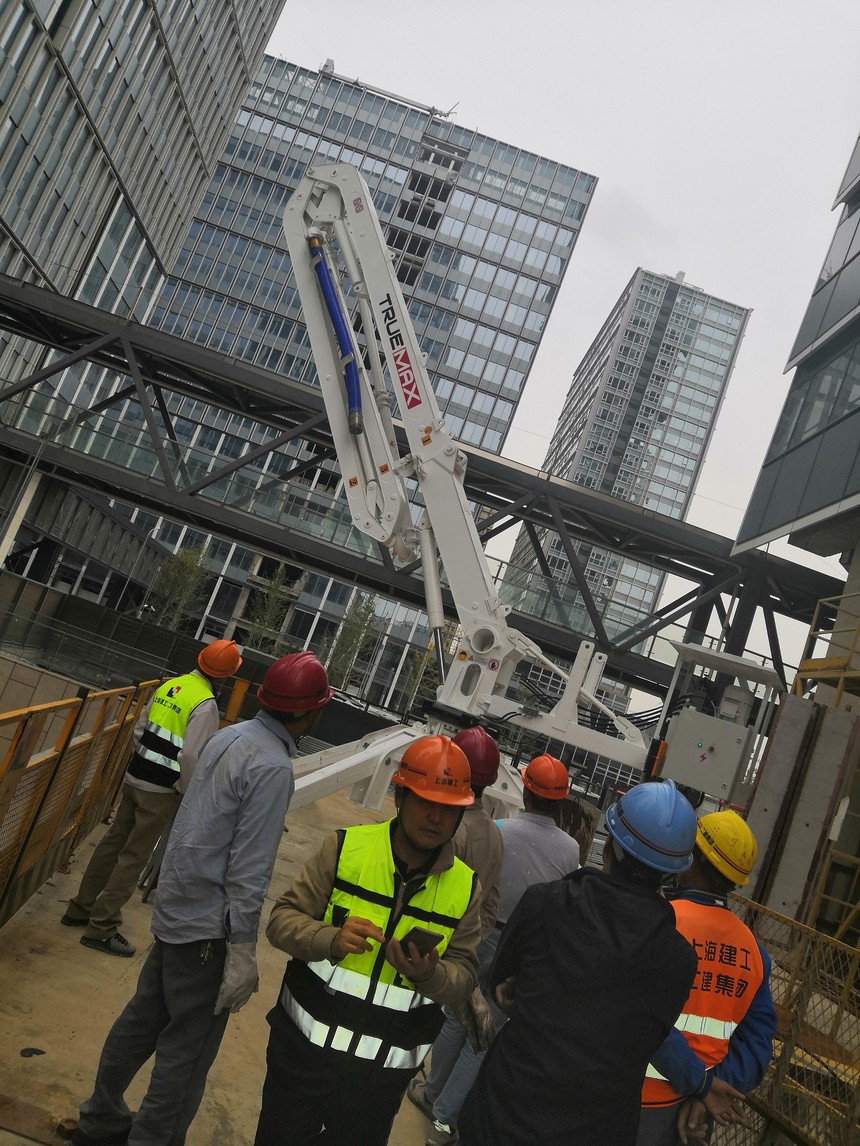 HG17B-3R移動(dòng)布料機(jī)-上海建工-真如副中心項(xiàng)目