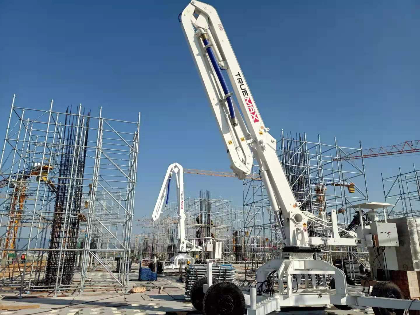 車載式布料機(jī) 車載式布料機(jī)