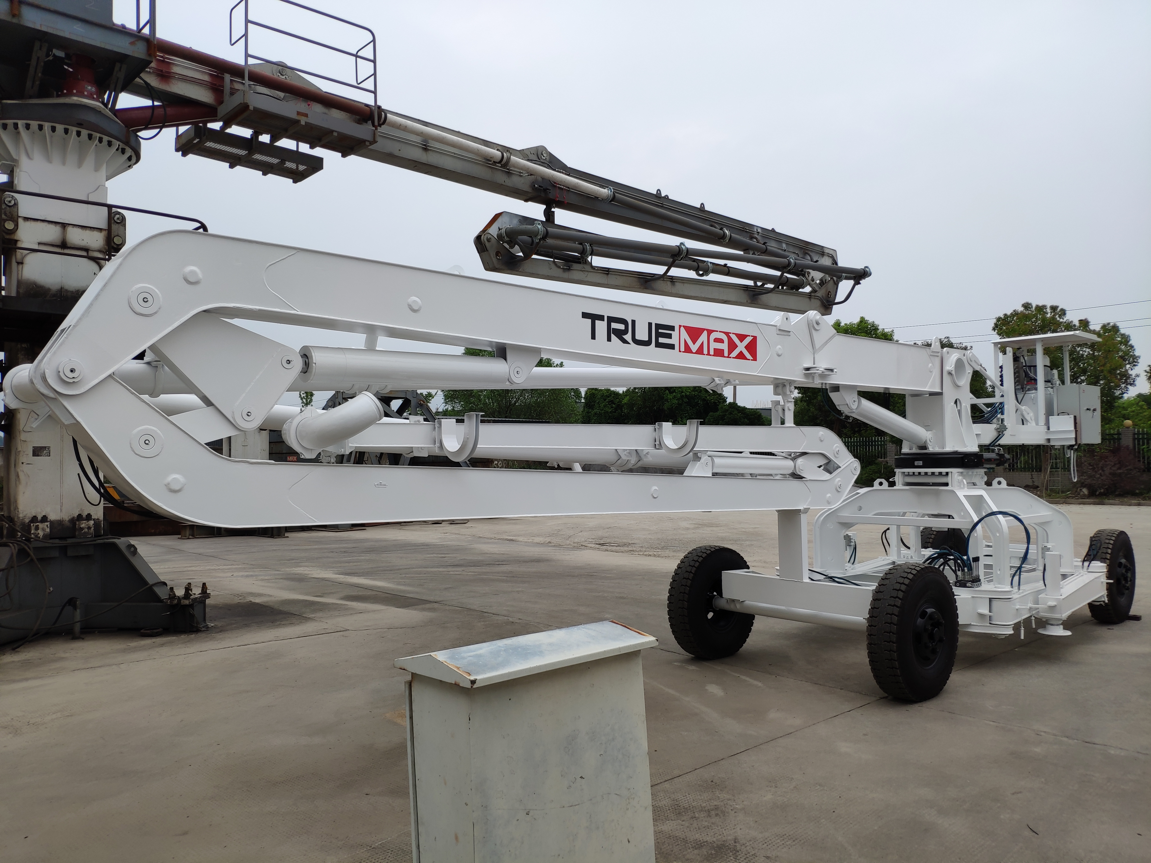 車載式布料機(jī) 車載式布料機(jī)