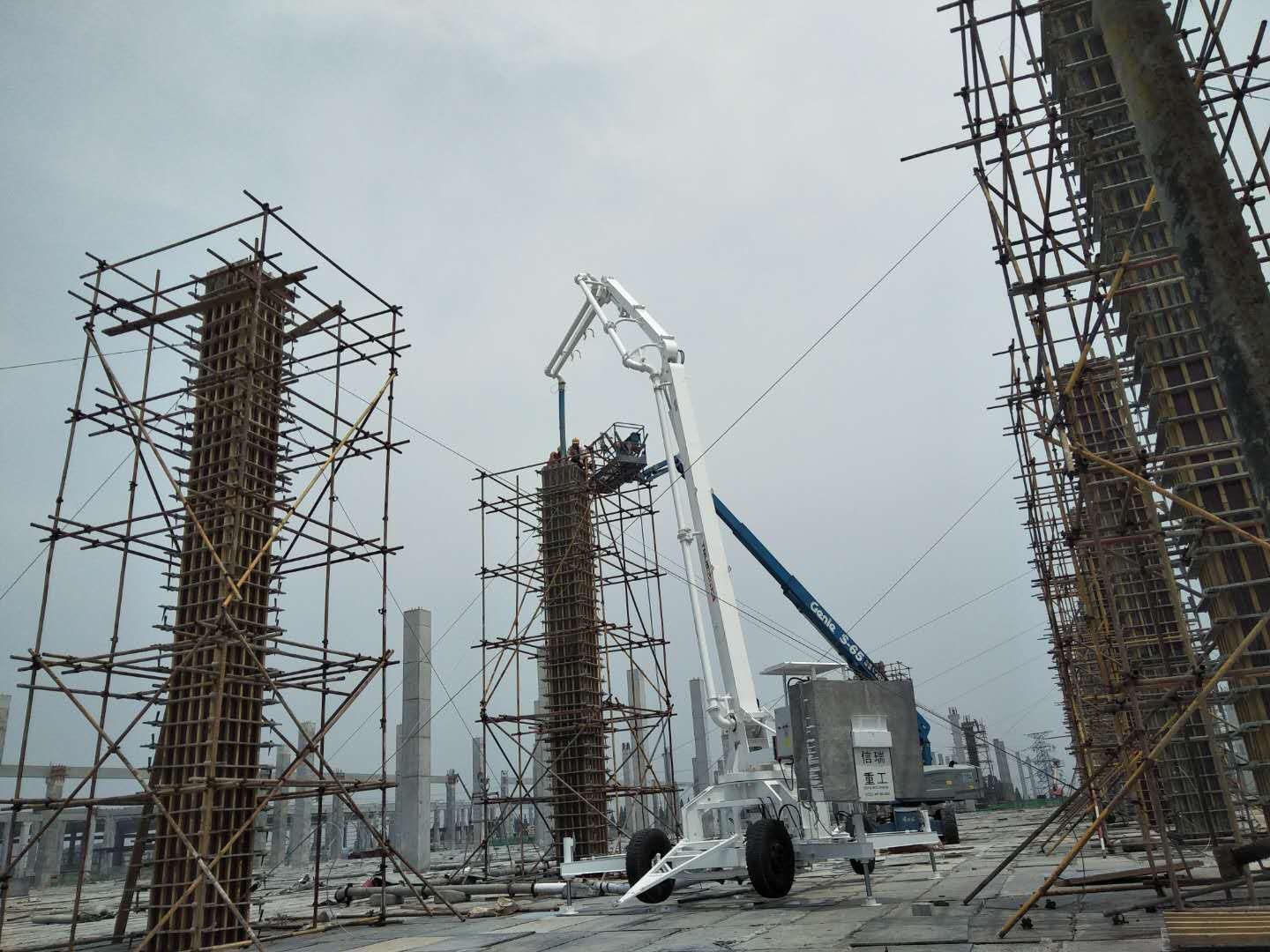 移動式液壓布料機 移動式液壓布料機