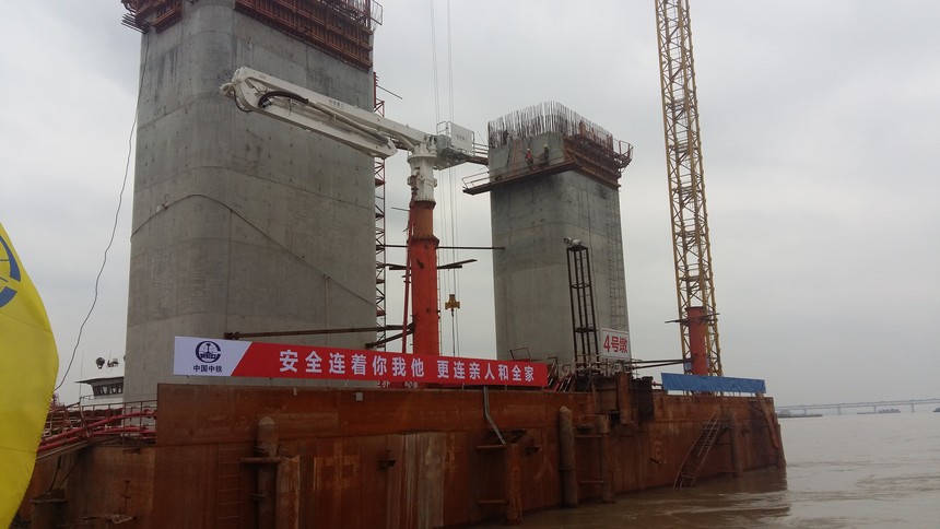 HG21AM米模架布料機-中鐵大橋局-蕪湖長江大橋-安徽蕪湖(圖1)